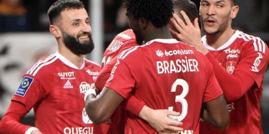 法甲焦点战：布雷斯特VS里昂赛事深度解析与比分前瞻